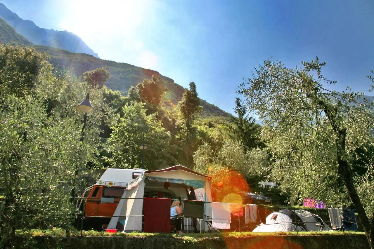 Camping Alpino - Nature Village Malcesine Campingplatz