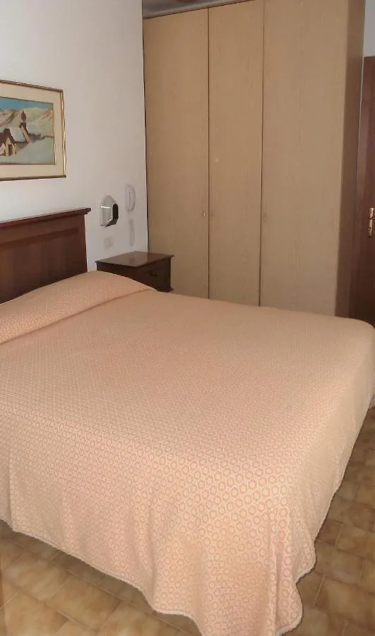 Campsite Camping Alpino - Nature Village Malcesine Italy
