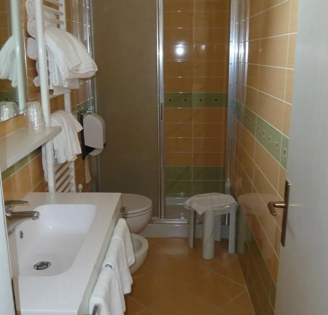 Camping Alpino - Nature Village Malcesine Campsite